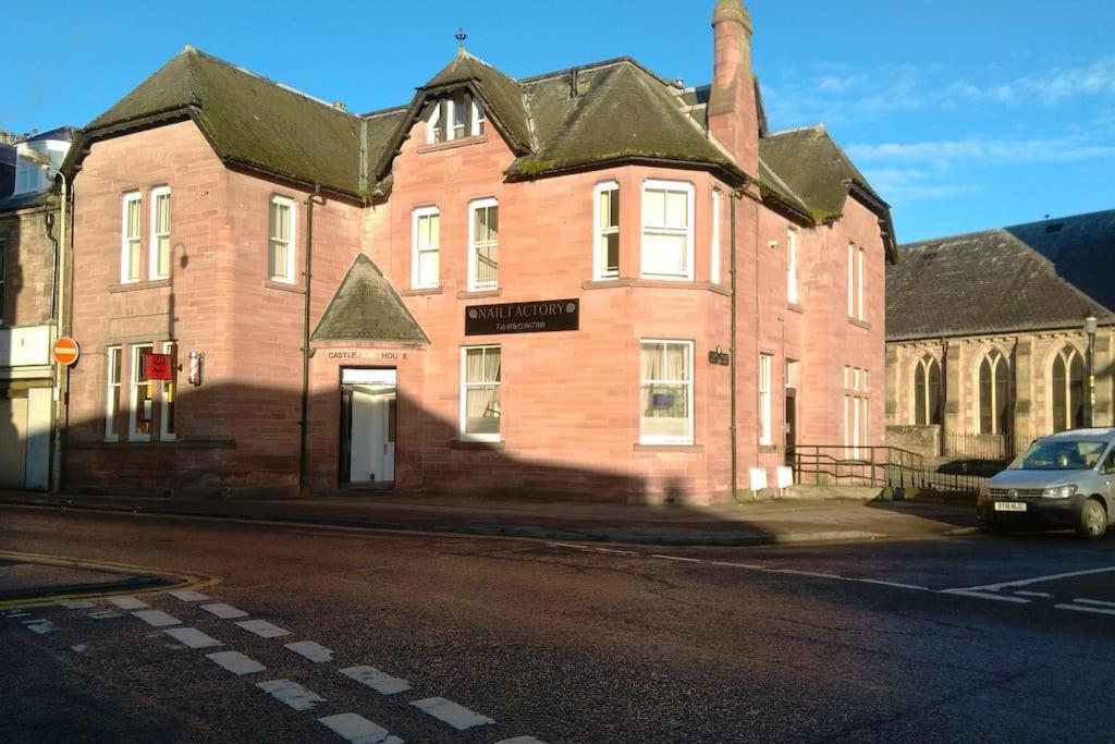 Castlebank House Flats, ดิงวอลล์ ภายนอก รูปภาพ