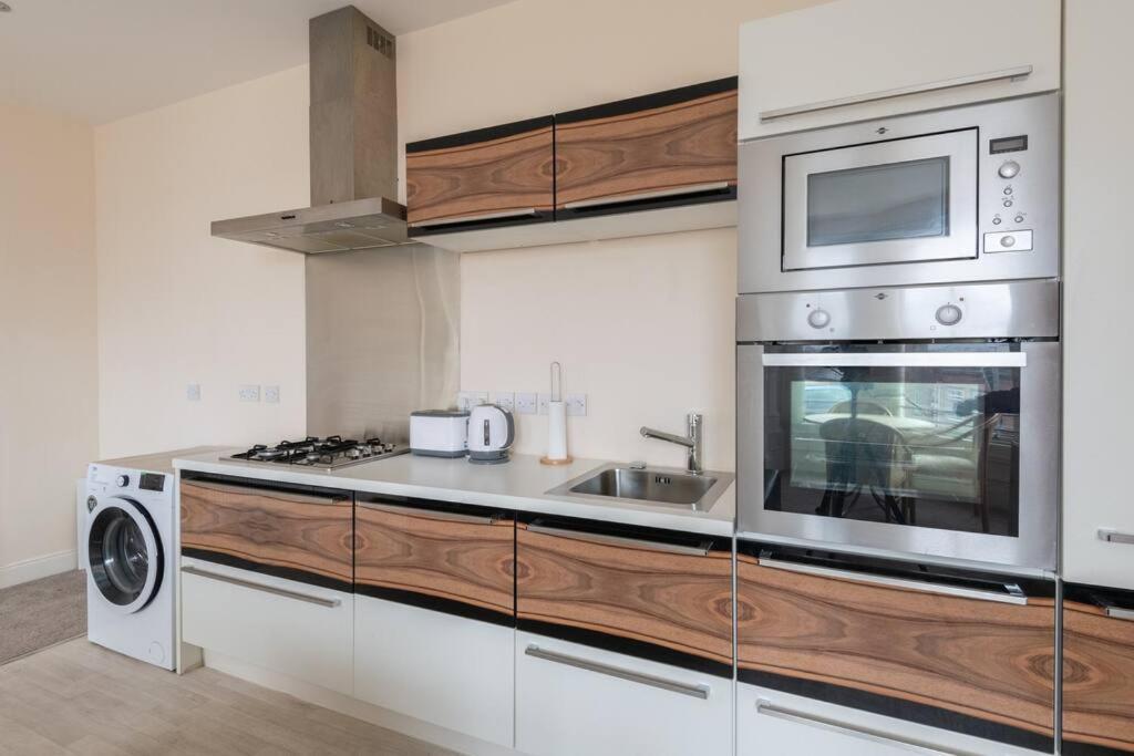 Castlebank House Flats, ดิงวอลล์ ภายนอก รูปภาพ