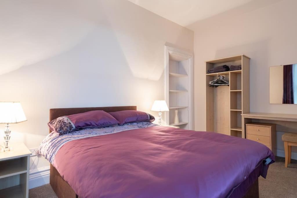Castlebank House Flats, ดิงวอลล์ ภายนอก รูปภาพ